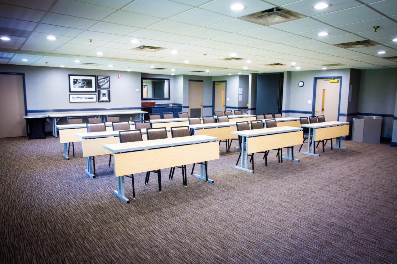 Country Inn & Suites By Radisson, Burlington Elon , Nc Εξωτερικό φωτογραφία